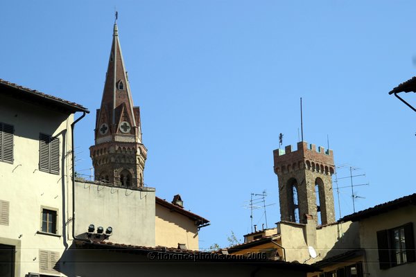 Towers (600Wx400H) - Torre della Badia Fiorentina (left) and Bargello tower. View from Piazza della Signoria [Photo by Paolo Ramponi] 