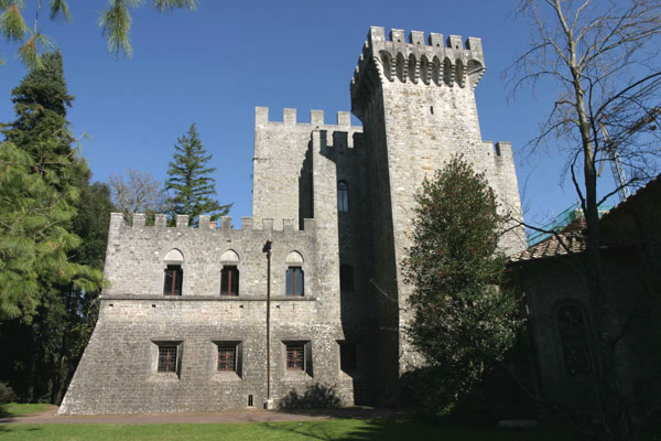 Brolio (600Wx400H) - The core of the castle - photo courtesy of Paolo Ramponi - castellitoscani.com 