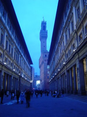 Uffizi at night (300Wx400H) - the Uffizi area is calmer at night  with people taking their nightly stroll.  