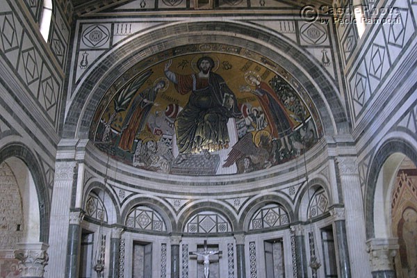 Apse (600Wx400H) - The Apse with the famous mosaic. (Photo by Paolo Ramponi) 