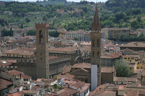 Badia Fiorentina (600Wx400H) - Badia Fiorentina and Bargello seen from the top of the Duomo (Photo by Paolo Ramponi) 