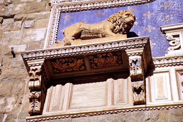 The Lion (600Wx400H) - One of the lions at guard of Palazzo vecchio main entrance. 