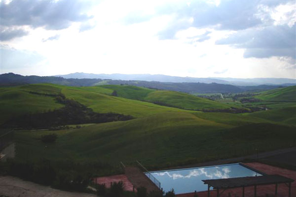 Farmholiday in Volterra (600Wx400H) - A wonderful view of Tuscan from AgriHotel Il Palagetto at Volterra (Photo by Tommaso Oliviero Ciabini) 